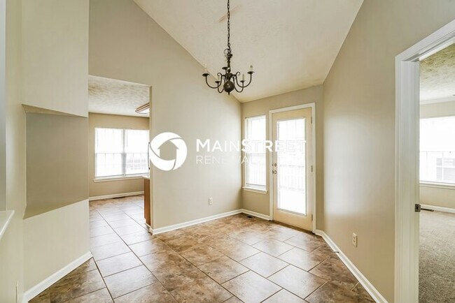 Foto del edificio - 3 Bedroom Pet-Friendly Home in Nashville, TN with Main Street Renewal