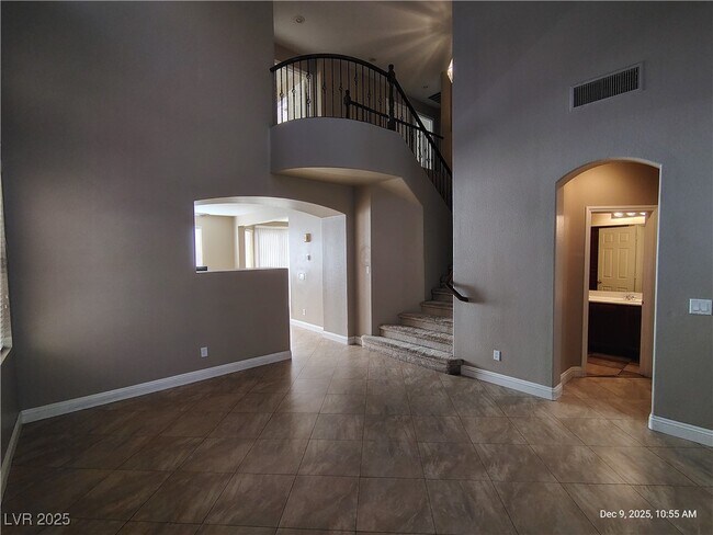 Building Photo - 4715 Deer Forest Ave