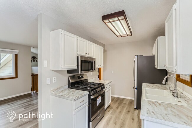 Foto del edificio - 1703 Nokia Way, Eagan, MN, 55122