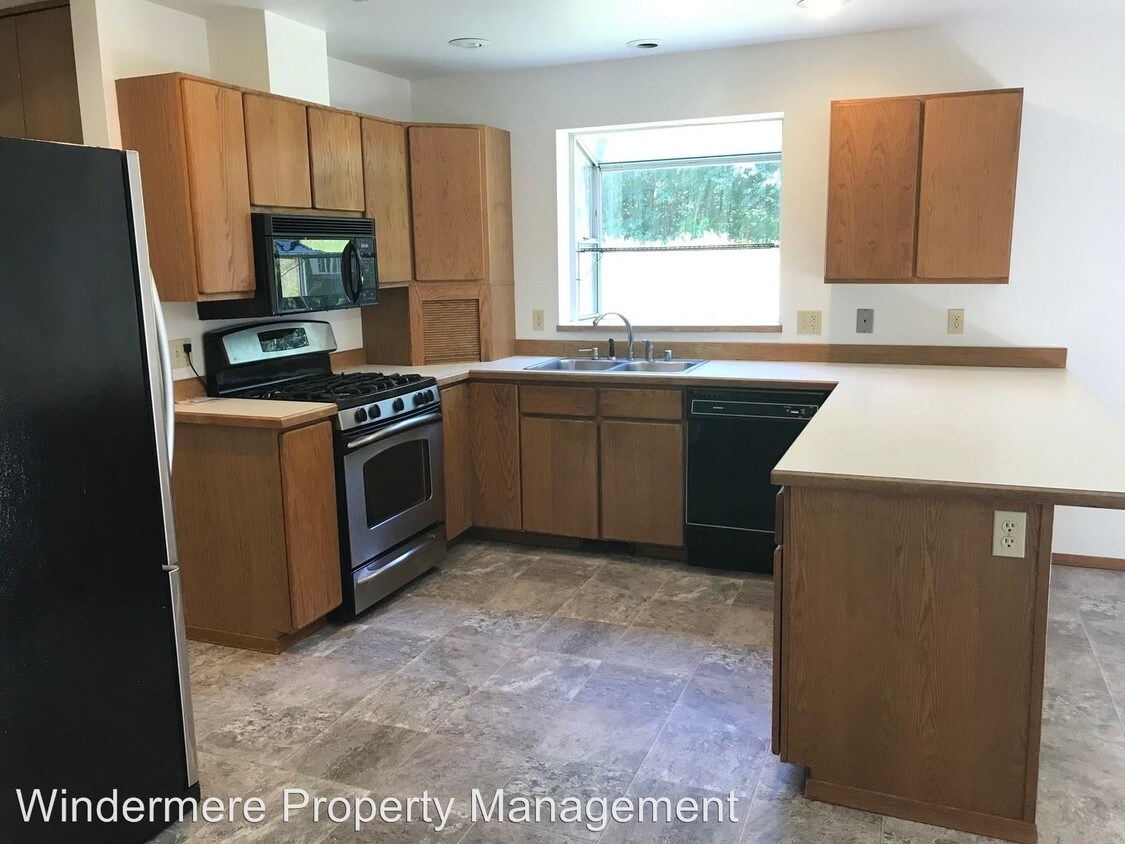 Primary Photo - 2321 Coyote Creek Dr