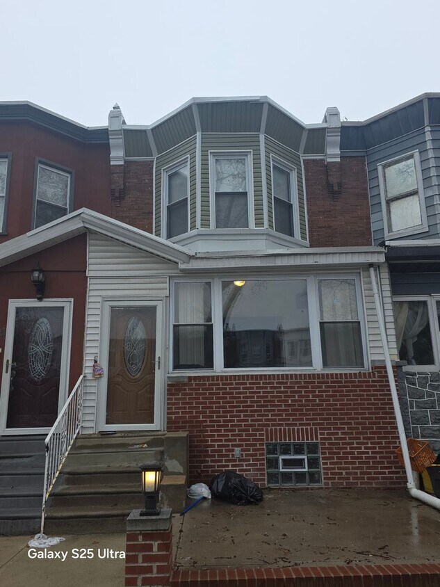 Photo - 6032 Walnut St