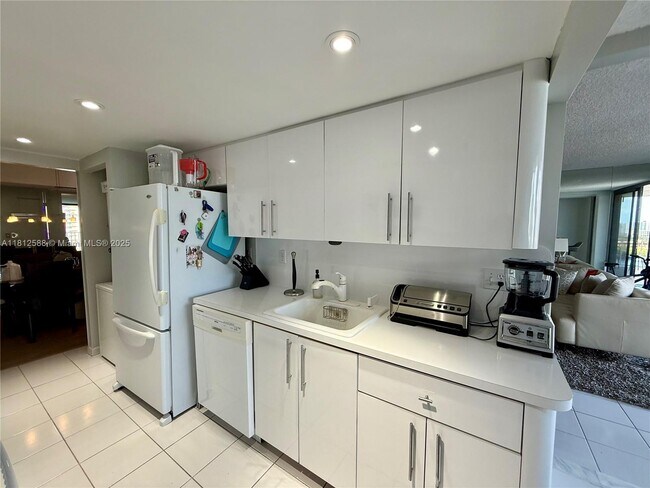 Foto del edificio - 290 174th St St