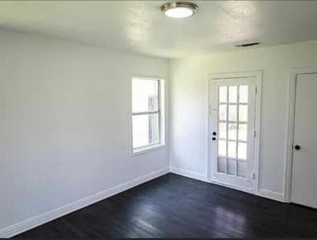 Foto del edificio - 2613 28th St