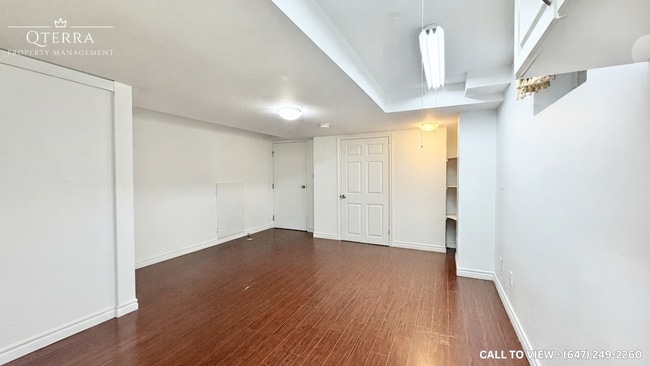 Building Photo - 328 Williamson Dr W