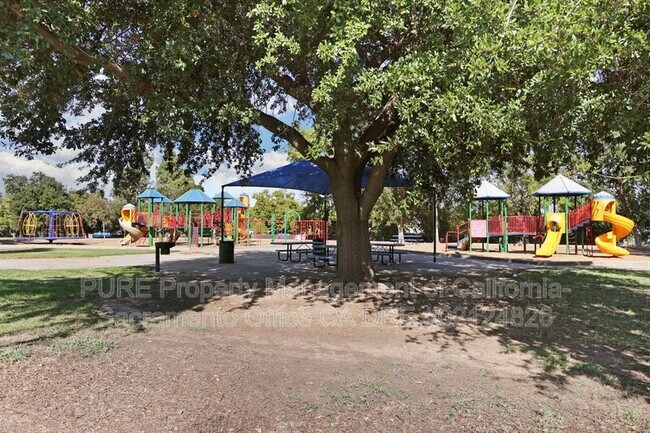 Foto del edificio - 7309 Gleneagle Way