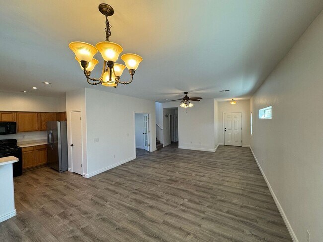 Foto del edificio - 454 E Placita Lezna