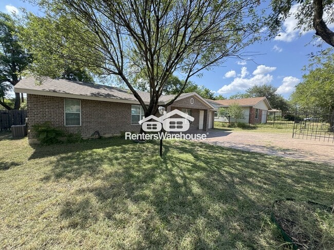 Building Photo - 5502 Wellington Dr