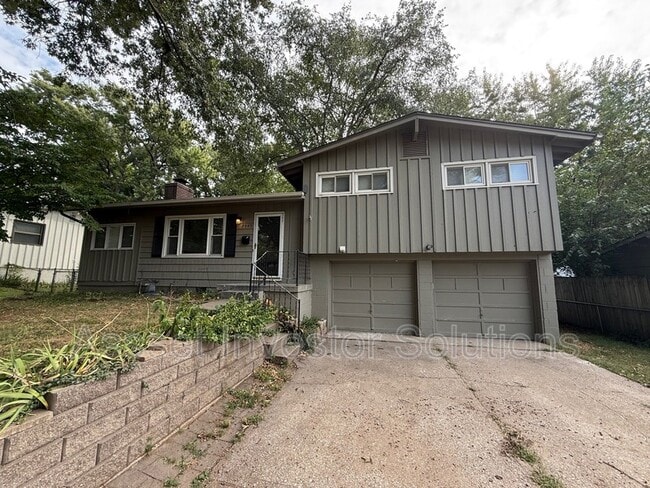 Building Photo - 7945 Falmouth St