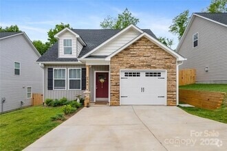 Building Photo - 212 Rockrose Ct