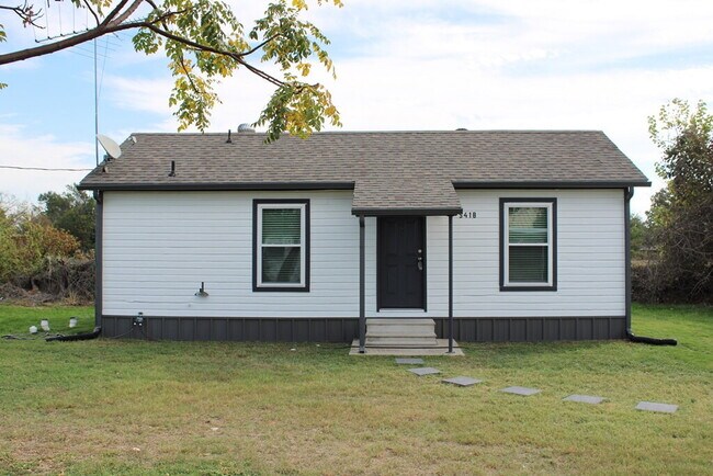 Foto del edificio - "Beautifully Updated Open-Concept Studio with Modern Finishes!"