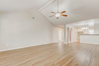 Building Photo - 15531 Edenvale St