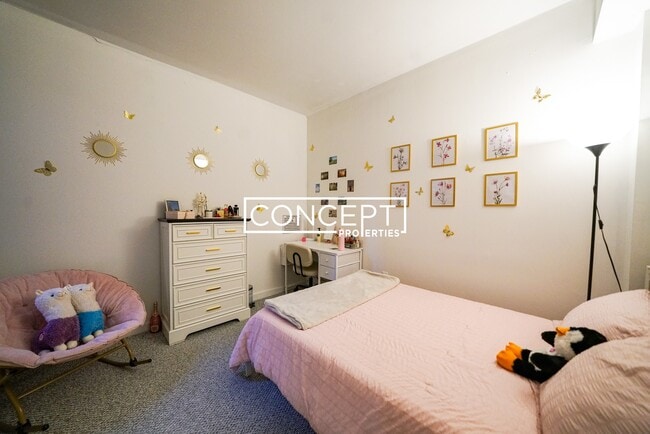 Building Photo - 772 Columbus Ave