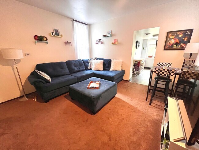 Building Photo - 332 Lehigh Avenue (Full Service)