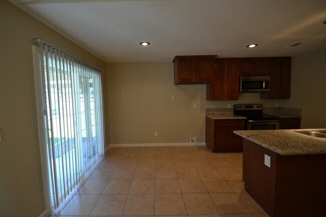 Building Photo - 7617 Commonwealth Dr