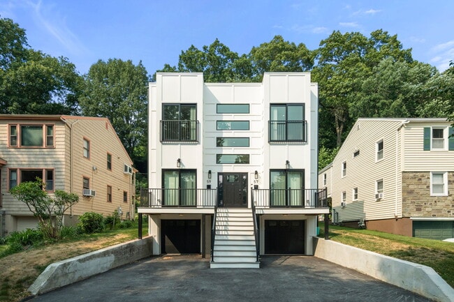 Building Photo - 59 Highland Rd