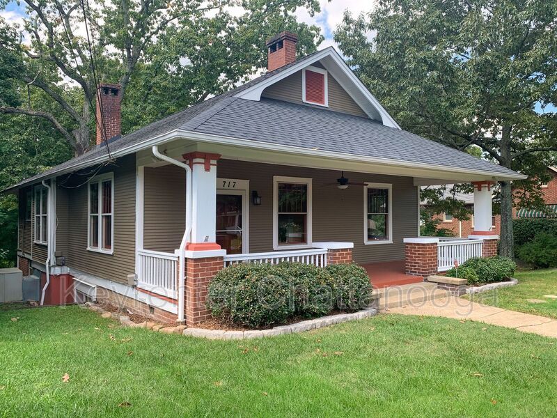 Primary Photo - 717 Forest Ave