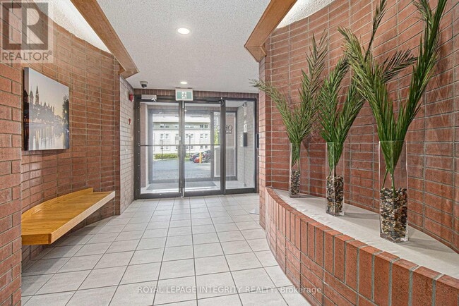 Building Photo - 1180 Ohio St