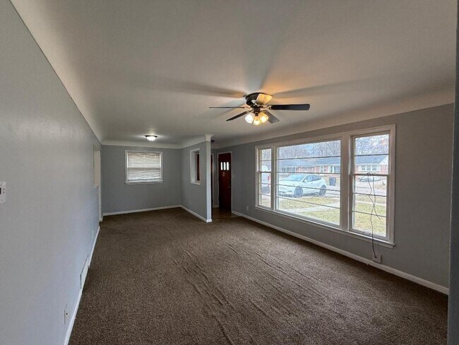 Foto del edificio - 3106 Shawnee Ave