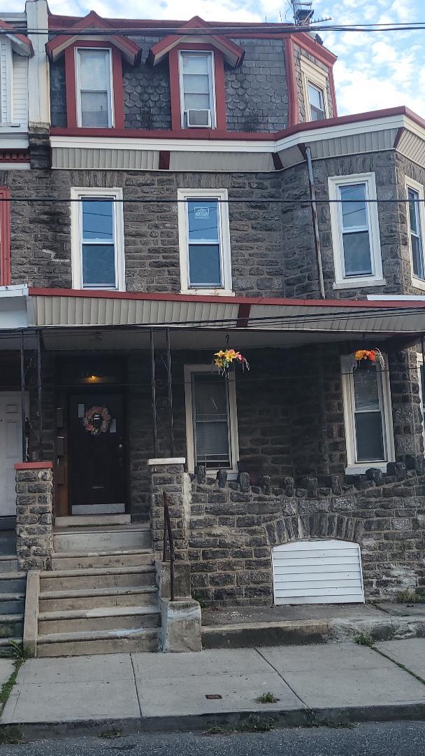 Building Photo - 1428 W Rockland St
