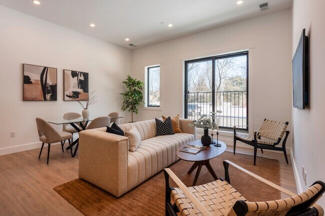 Foto del edificio - 1060 Main St