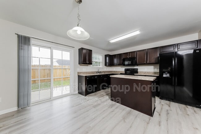Building Photo - 2227 Sage Meadows Dr