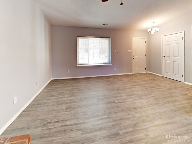 Building Photo - 2518 Studley Rd