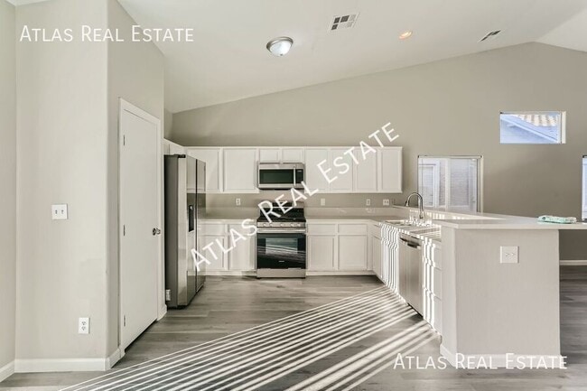 Foto del edificio - AVAILABLE NOW! | BEAUTIFUL Single-Story, 3...