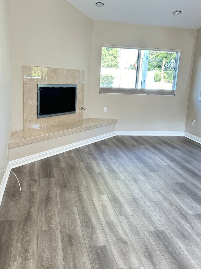 Foto del edificio - 6803 Urubu St