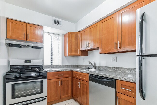 Kitchen - Barkley Village Apartments