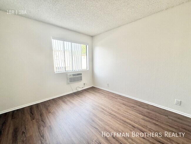 Foto del edificio - 9929 Sepulveda Blvd