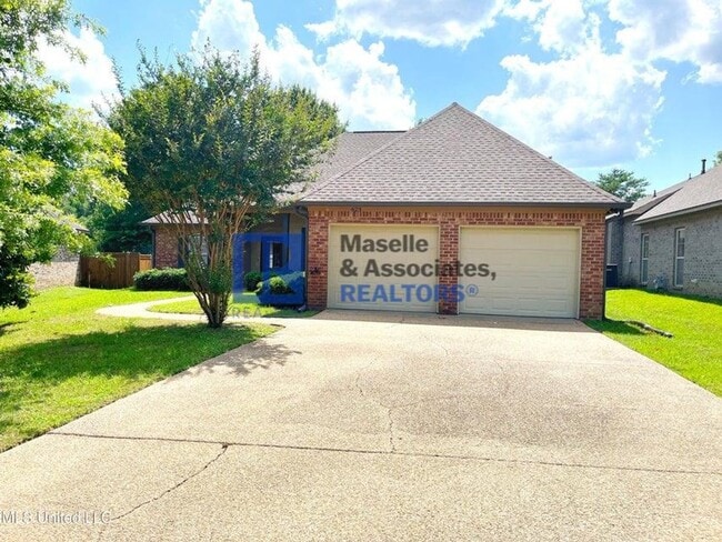 Building Photo - 3 bedroom/2 bath house in 042 Brandon!