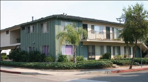 Building Photo - 25 Broadmoor Plz