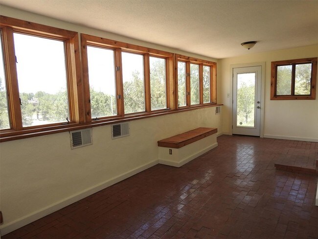 Building Photo - 428 Vera Dr