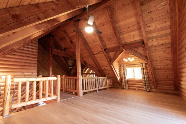 Foto del edificio - 1311 Canyon Creek Dr