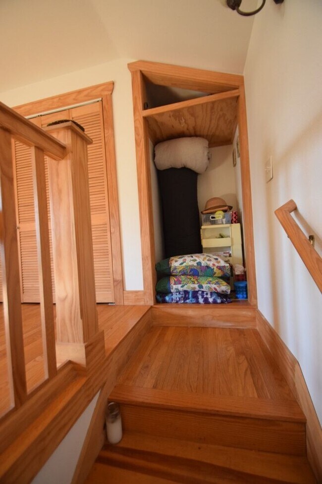 Foto del edificio - Hyde Park Tiny Home/Garage Apartment