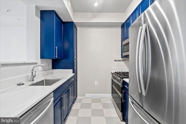 Foto del edificio - 11760 Sunrise Valley Dr