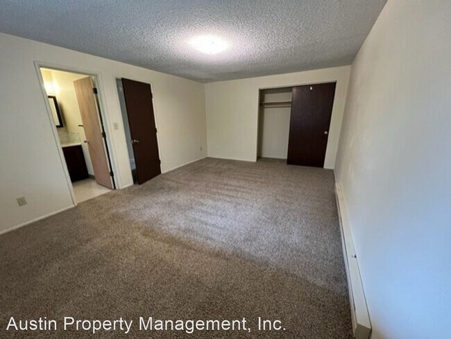 Building Photo - 3 br, 2 bath House - 1498 Ogden Unit A, B,...