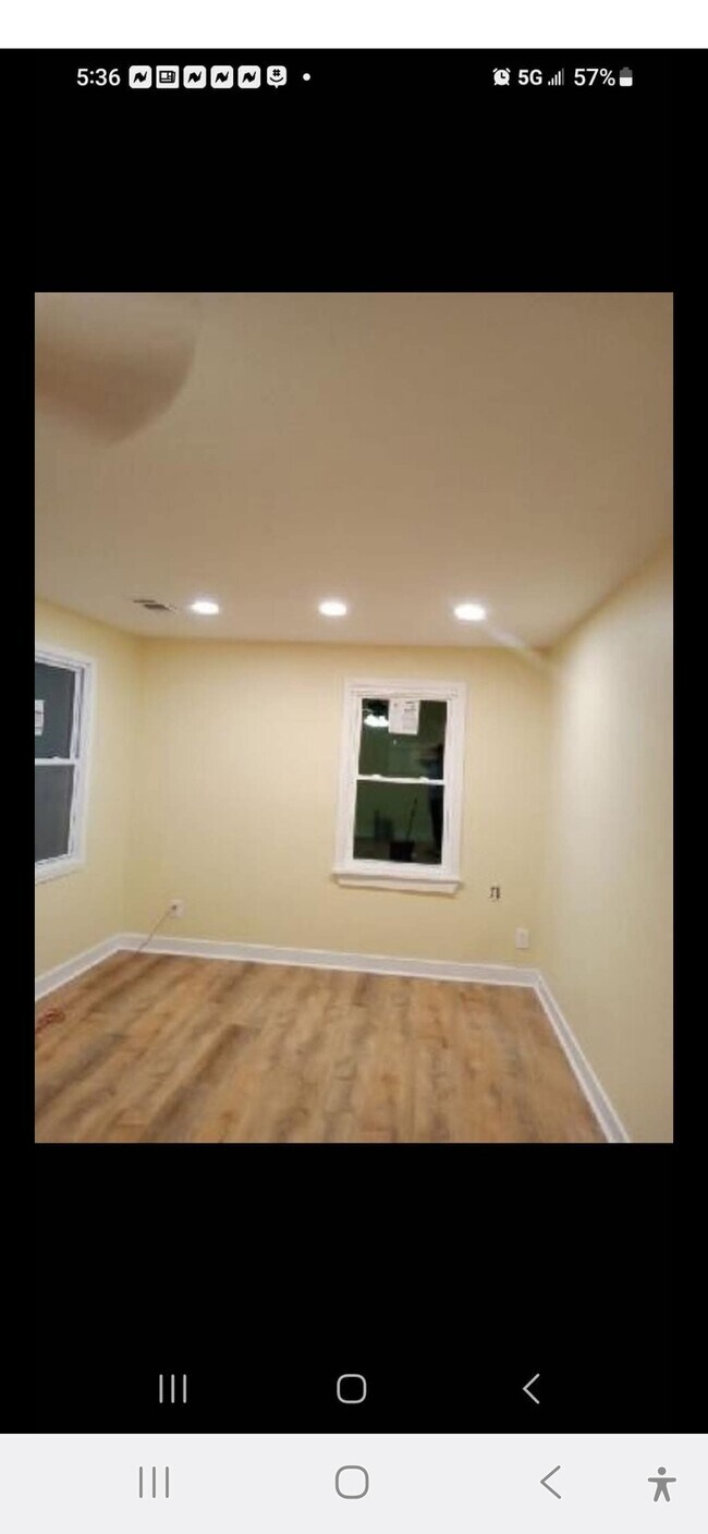 Foto del edificio - 743 Tillman St