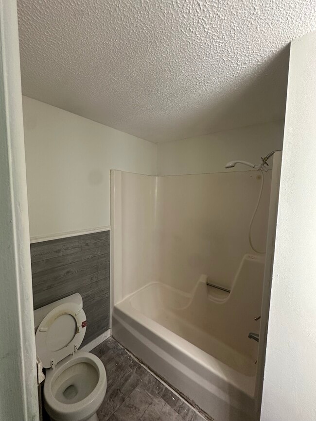 Building Photo - 48 Burgundy Hill Ln