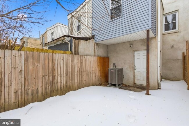 Building Photo - 2150 N Franklin St