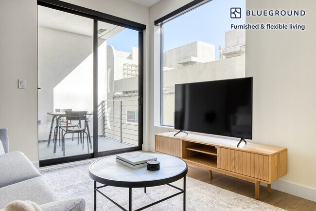 Foto del edificio - 3667 Keystone Av