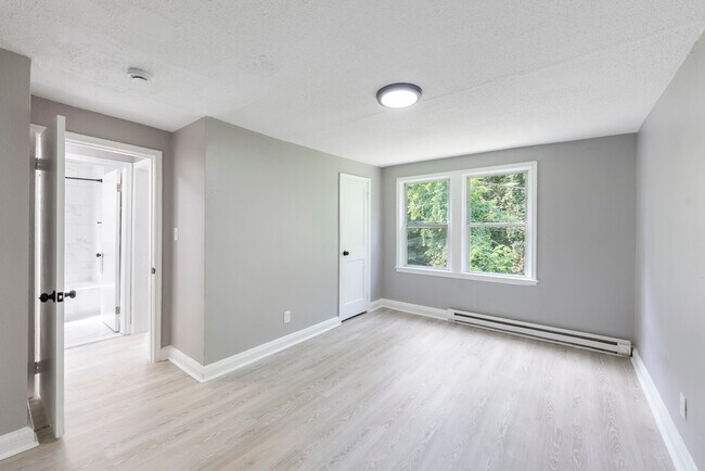 Foto del edificio - Burlieth Ridge Apartments