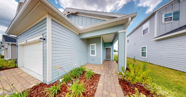 Building Photo - "Charming 3-Bed Oasis on Friendship Fountain Ave with 2 Full Baths and 1714 Sq Ft of Comfort!"
