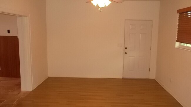 Foto del edificio - Charming Home With Many Upgrades