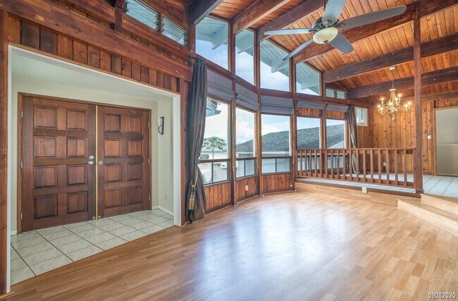Foto del edificio - Large 4 Bedroom 3 Bath in Ahuimanu - Pet Negotiable $4950 47-500 Henoheno