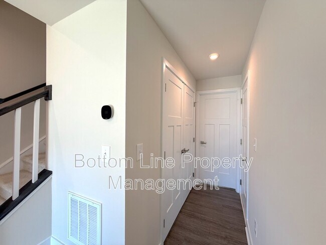 Foto del edificio - 1612 Aspire St