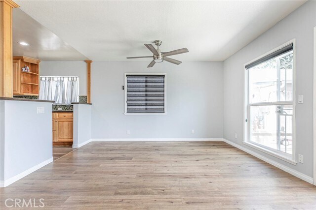Foto del edificio - 10430 Langdon Ave