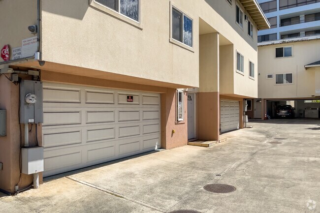 Building Photo - 1520-1522 Enos Ln