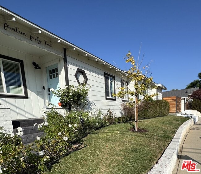 Building Photo - 1442 Ellsmere Ave