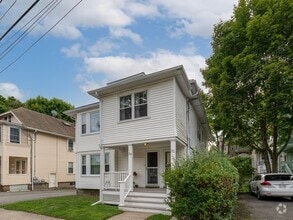 Building Photo - 32 Rangeley Rd